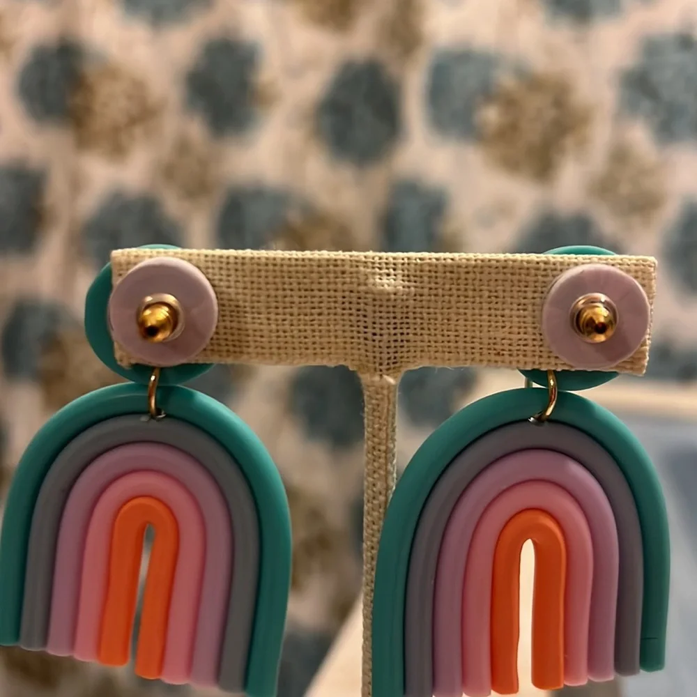 gorgeous rainbow clay earrings - Picture 4 of 9